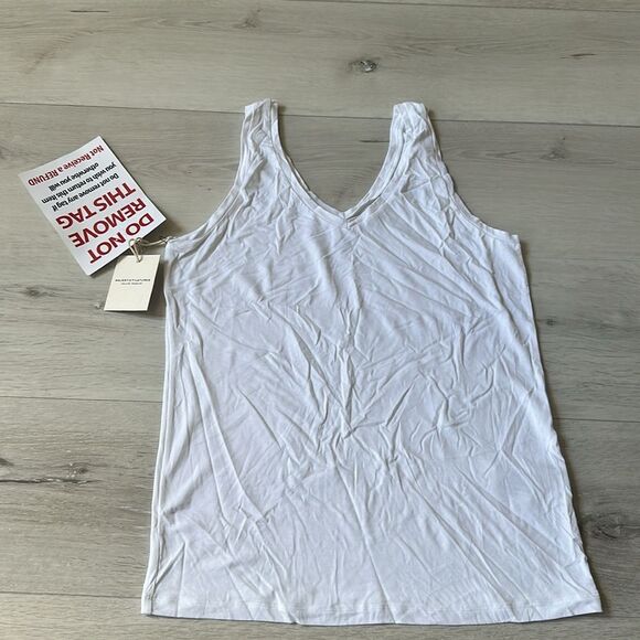 Majestic Filatures Soft Touch‎ V Neck Tank White Size 2 New with tags - Picture 3 of 5